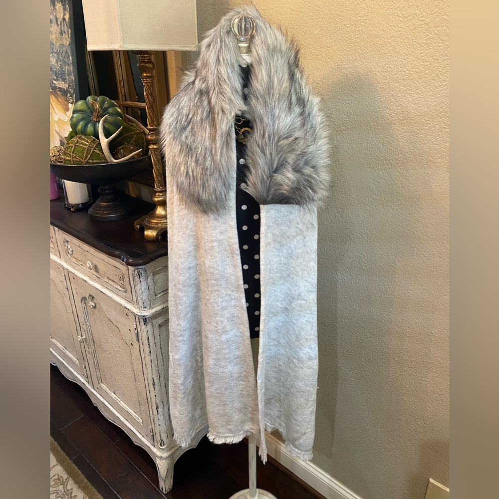 New Cabi Heavenly Wrap, One Size, Silver